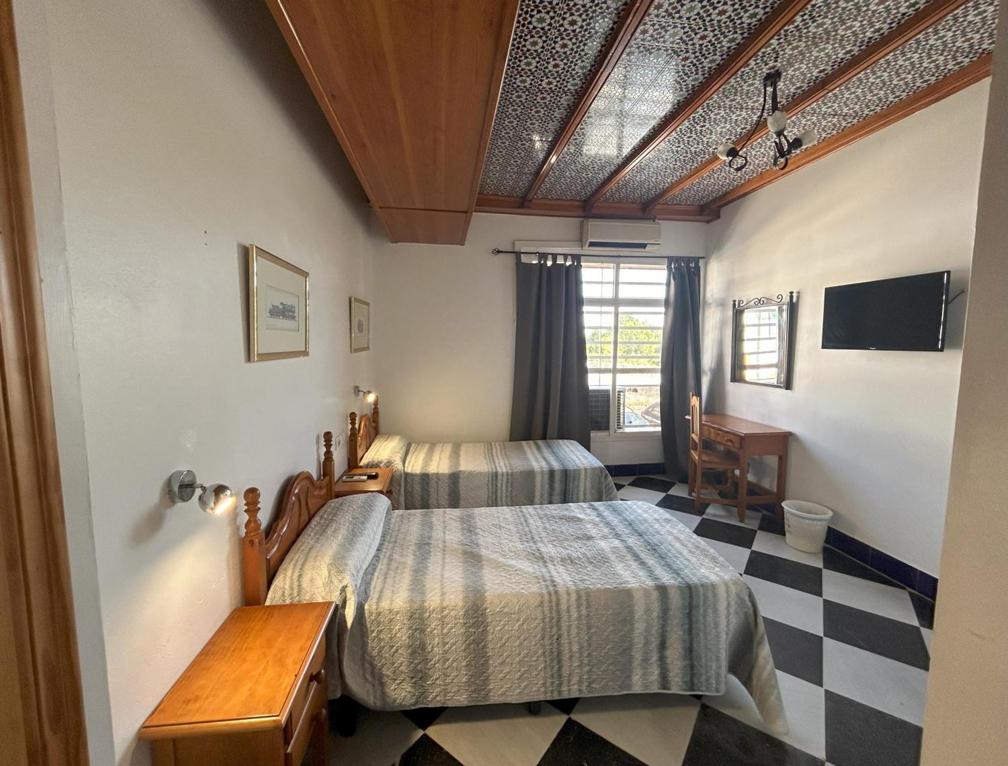 El Ancla Hotel Alcala del Rio Ngoại thất bức ảnh