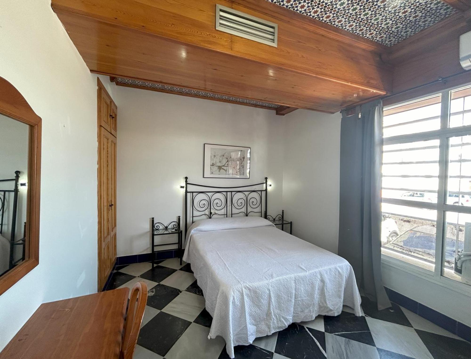 El Ancla Hotel Alcala del Rio Ngoại thất bức ảnh