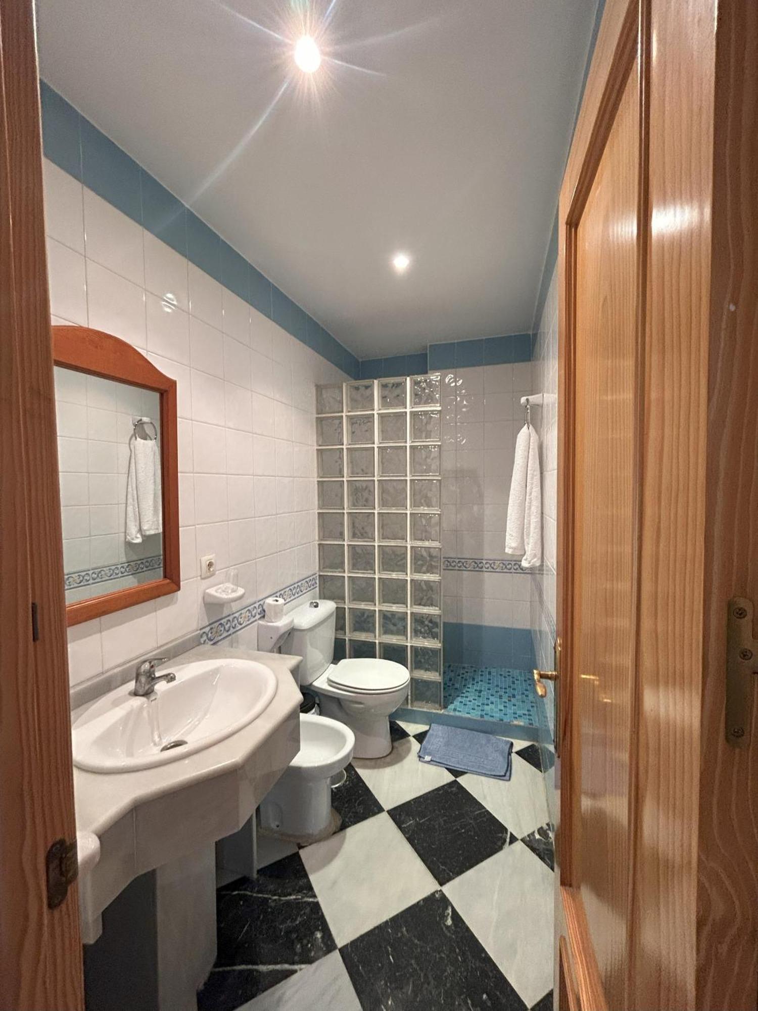 El Ancla Hotel Alcala del Rio Ngoại thất bức ảnh