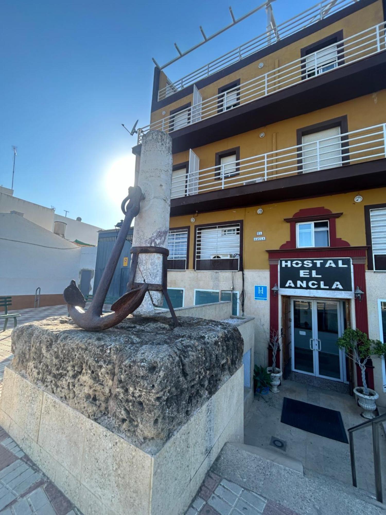 El Ancla Hotel Alcala del Rio Ngoại thất bức ảnh