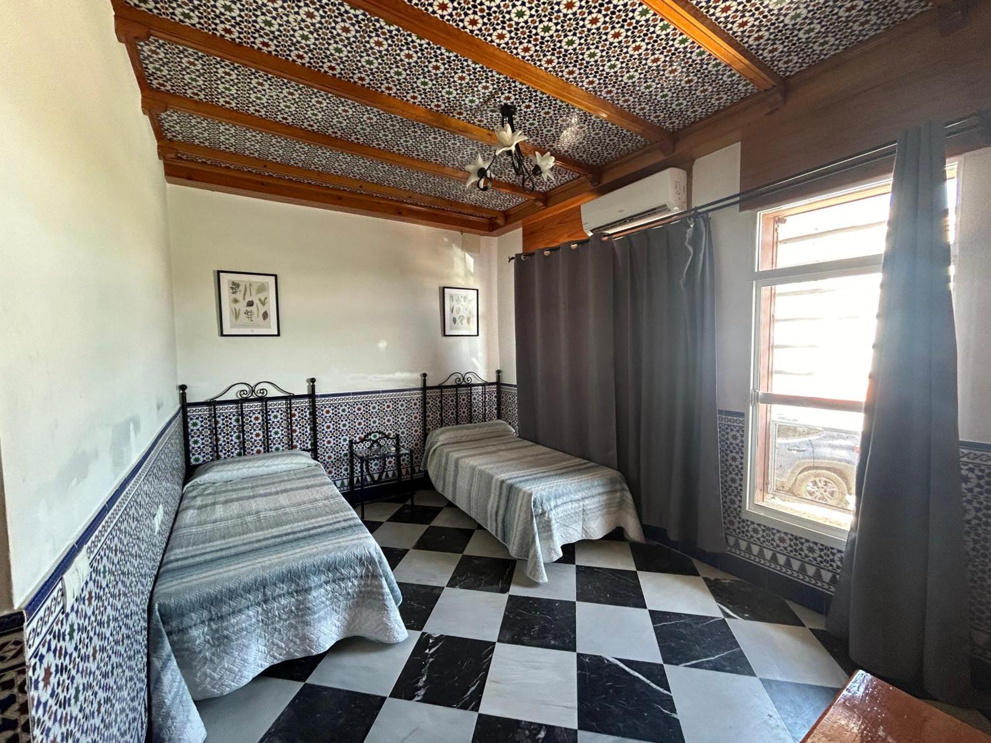 El Ancla Hotel Alcala del Rio Ngoại thất bức ảnh