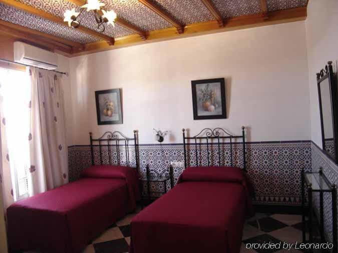 El Ancla Hotel Alcala del Rio Ngoại thất bức ảnh
